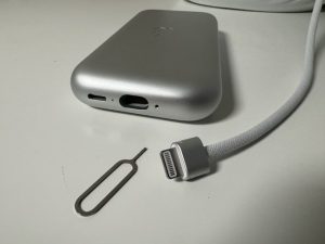 Apple’s Vision Pro Battery Pack: Unveiling the Final Form of Lightning Cables 1 Apple’s Vision Pro Battery Pack: Unveiling the Final Form of Lightning Cables