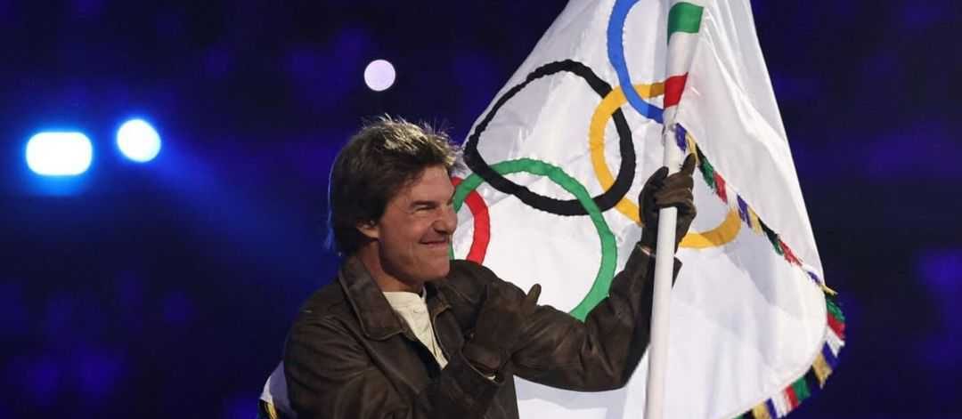 Paris Olympics 2024 Closing Ceremony: A Night of Culture, Music, and Global Unity by Phoenix Band