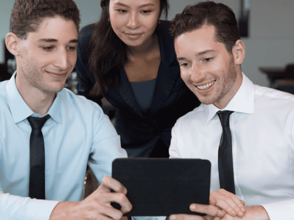 How Custom Software Development Transforms Business Applications